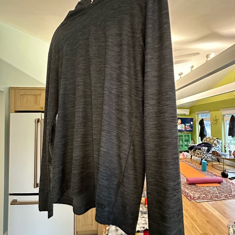 LEG3ND Charcoal Long Sleeve Top